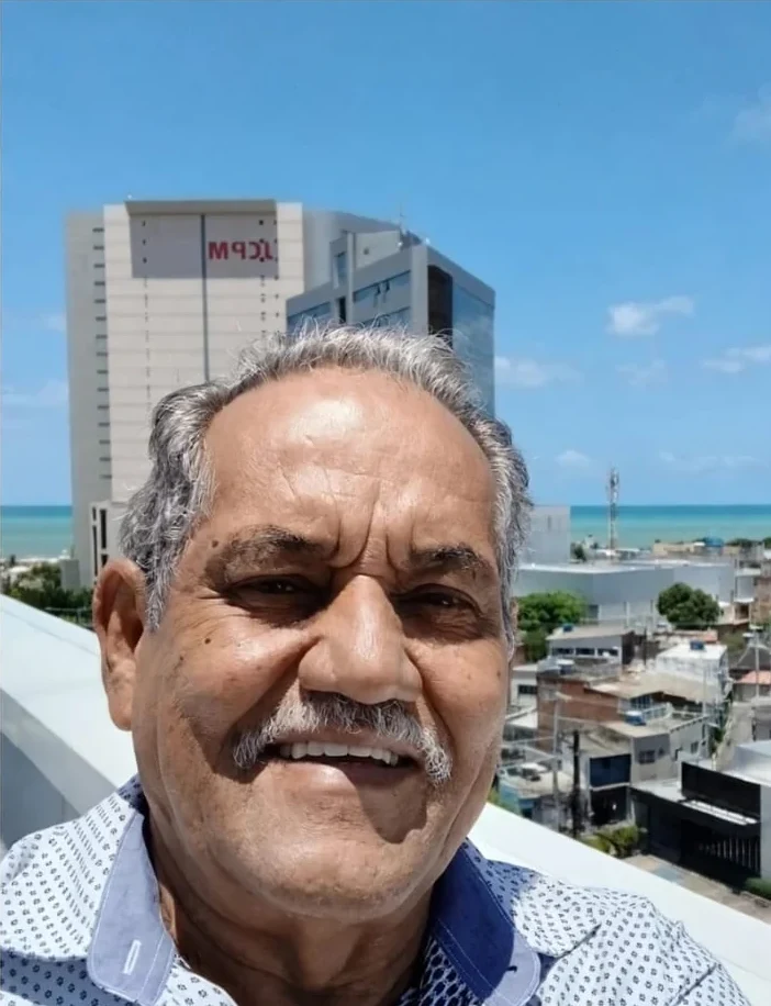 Retrato atual de Roberto Farias, do acervo pessoal